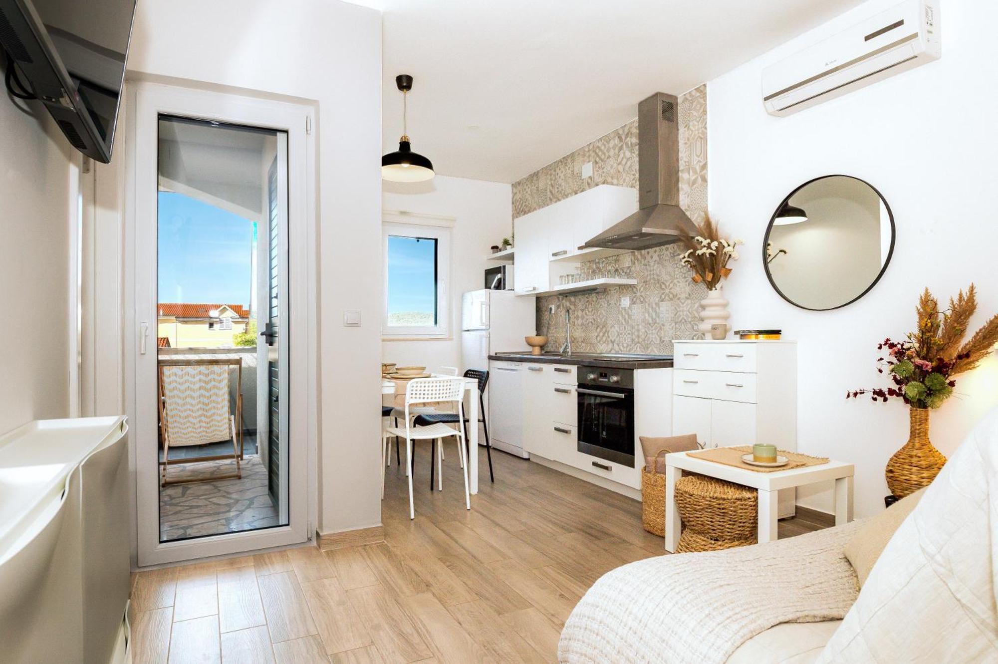 Ojra New Apartment With Seaview Шибеник Екстер'єр фото